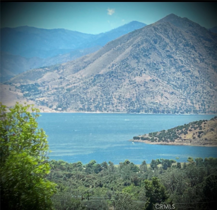https://media.crmls.org/medias/343c9d6c-35dc-4695-881a-b50be1722d44.jpg?preset=X-Large