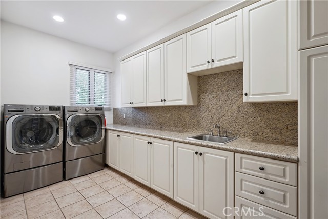 23115 Erwin Street, Woodland Hills CA: https://media.crmls.org/medias/343d1660-314a-4ba8-be62-e1650b3ec1bb.jpg