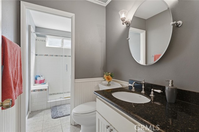 Detail Gallery Image 22 of 42 For 22963 Collins St, Woodland Hills,  CA 91367 - 5 Beds | 3 Baths