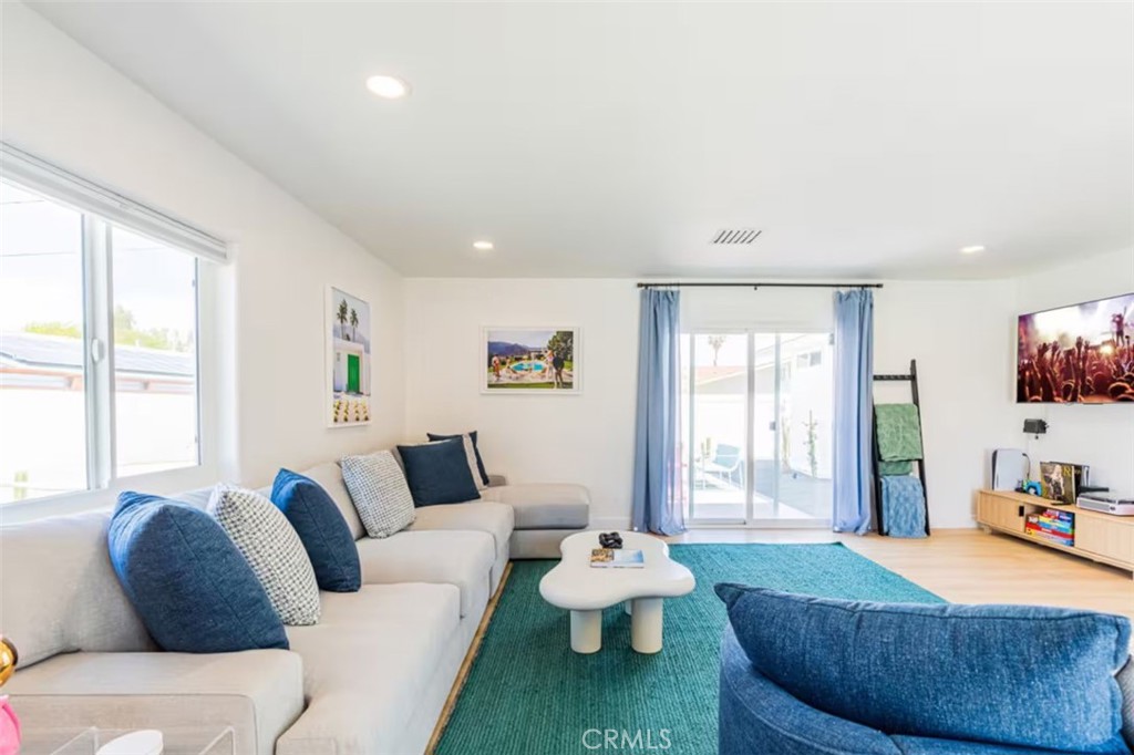 MLS #SB25191547 image #2