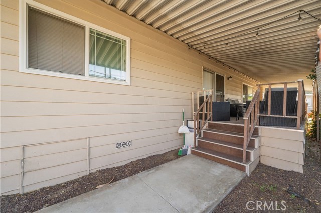1512 E 5th Street, Ontario CA: https://media.crmls.org/medias/343e1d05-9251-4a3f-95ca-877315105484.jpg