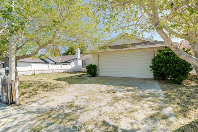 Detail Gallery Image 2 of 31 For 36620 Ramona Rd, Palmdale,  CA 93550 - 3 Beds | 2 Baths