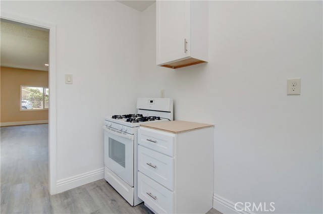 1003 W Myrtle Street, Santa Ana CA: https://media.crmls.org/medias/343e76b7-5a4e-408d-9240-af631cba349f.jpg