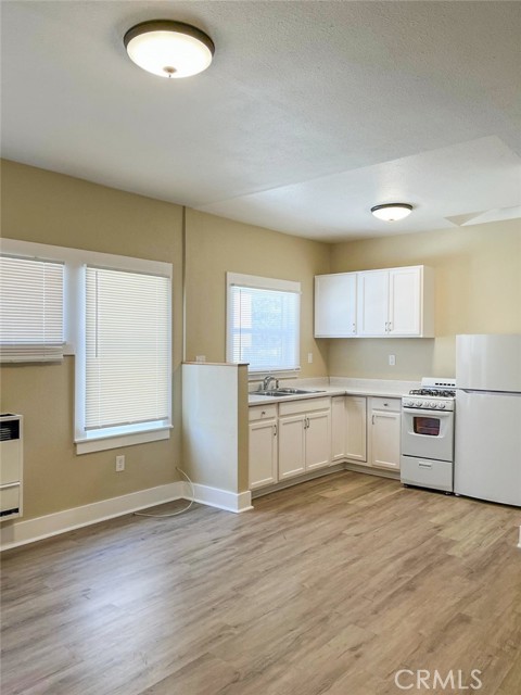 Detail Gallery Image 5 of 14 For 626 W 7th, San Pedro,  CA 90731 - – Beds | – Baths