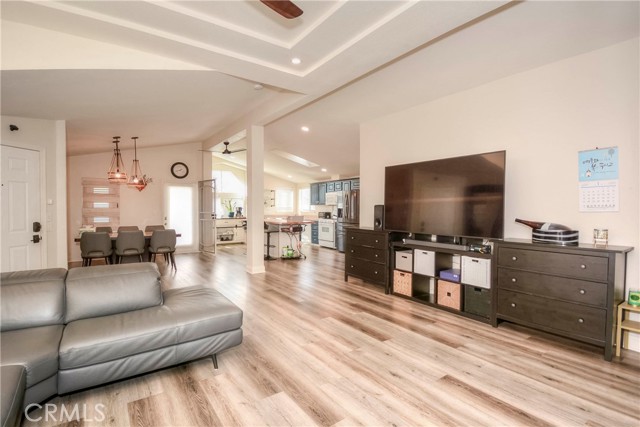 Detail Gallery Image 8 of 26 For 10961 Desert Lawn #492,  Calimesa,  CA 92320 - 2 Beds | 2 Baths