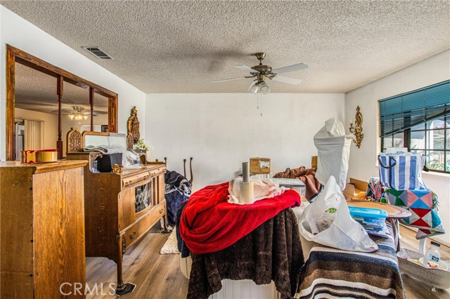 Detail Gallery Image 13 of 30 For 11032 Lincoln Ave, Hesperia,  CA 92345 - 3 Beds | 2 Baths