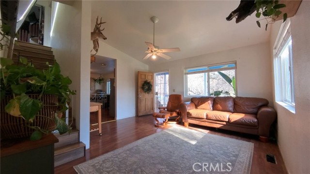 Detail Gallery Image 13 of 38 For 16463 33rd Ave, Clearlake,  CA 95422 - 3 Beds | 2 Baths