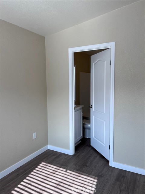 Detail Gallery Image 15 of 28 For 8250 Lankershim Blvd #ROSE 1,  North Hollywood,  CA 91605 - 2 Beds | 2 Baths