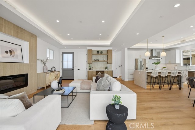2019 Huntington Lane, A photo 10
