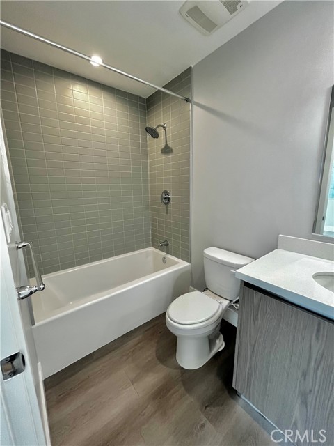 Detail Gallery Image 10 of 22 For 1223 N Hayworth Ave #12,  West Hollywood,  CA 90046 - 2 Beds | 2/1 Baths