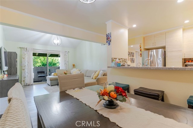 Detail Gallery Image 5 of 23 For 10636 Woodley Ave #54,  Granada Hills,  CA 91344 - 2 Beds | 1 Baths