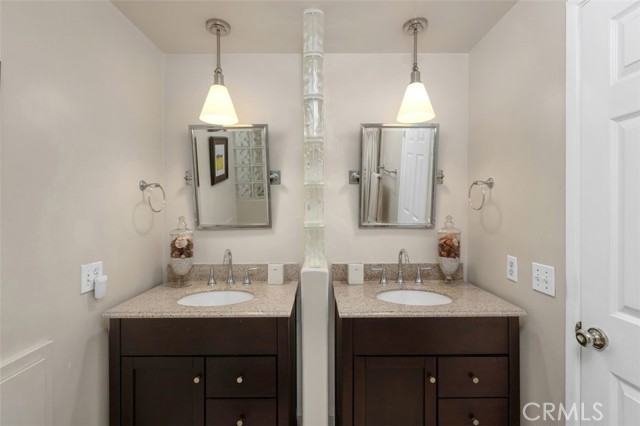 Detail Gallery Image 27 of 39 For 408 Torrens St, Anaheim,  CA 92807 - 5 Beds | 3/1 Baths