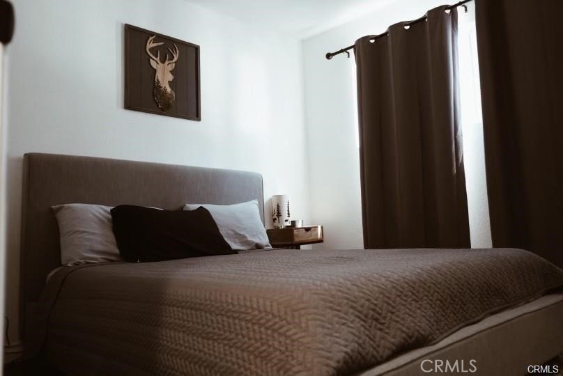 https://media.crmls.org/medias/34449c01-9f52-4eb5-8960-c1b62831bb95.jpg?preset=X-Large