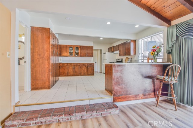 12122 Goldendale Drive, La Mirada CA: https://media.crmls.org/medias/344628d5-c1fa-4d6c-8a37-388b205ed59d.jpg