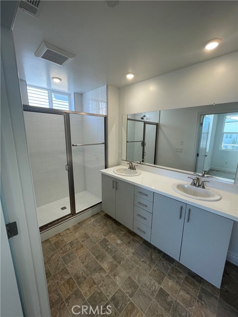 Detail Gallery Image 3 of 4 For 935 Madonna Rd #204,  San Luis Obispo,  CA 93405 - 2 Beds | 2 Baths