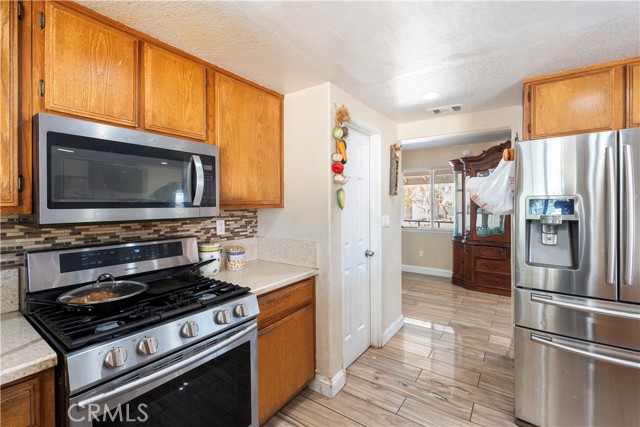 Detail Gallery Image 12 of 20 For 11025 Sonora Rd, Phelan,  CA 92371 - 4 Beds | 2 Baths