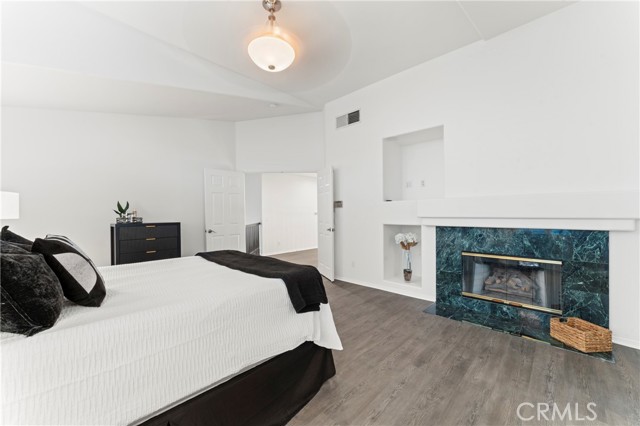 Detail Gallery Image 15 of 39 For 921 Camino Vera Cruz, Camarillo,  CA 93010 - 4 Beds | 3/1 Baths