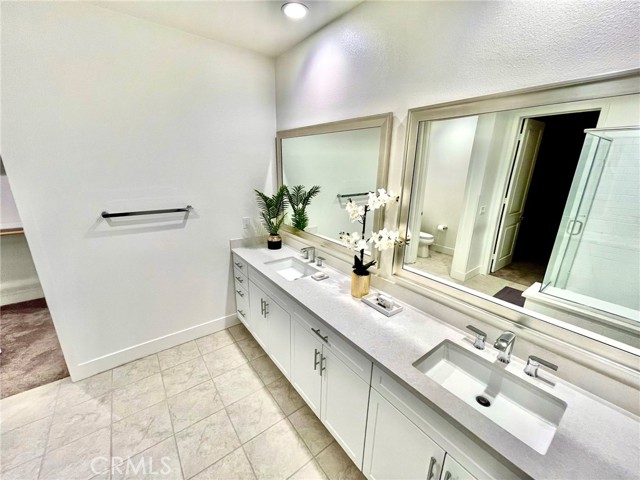 Image 17 of 26 For 84657 Litorale Court