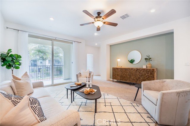 Detail Gallery Image 10 of 52 For 1609 Fig Tree Way, Oceanside,  CA 92056 - 3 Beds | 2/1 Baths