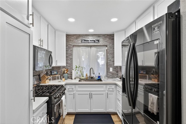 Detail Gallery Image 7 of 33 For 7306 Quill Dr #172,  Downey,  CA 90242 - 2 Beds | 2 Baths