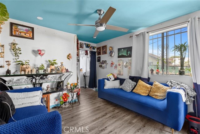 Detail Gallery Image 13 of 16 For 4415 Mettler St, Los Angeles,  CA 90011 - – Beds | – Baths