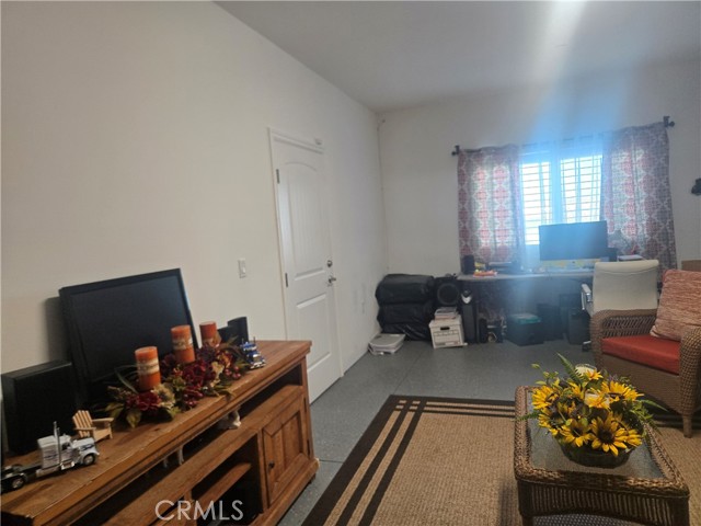 Detail Gallery Image 12 of 37 For 10438 7th, Hesperia,  CA 92345 - 4 Beds | 3 Baths