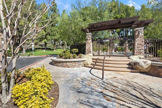 26502 Rock Creek Drive, Valencia CA: https://media.crmls.org/medias/344c2acd-719c-4f82-9ec5-937ab766571a.jpg