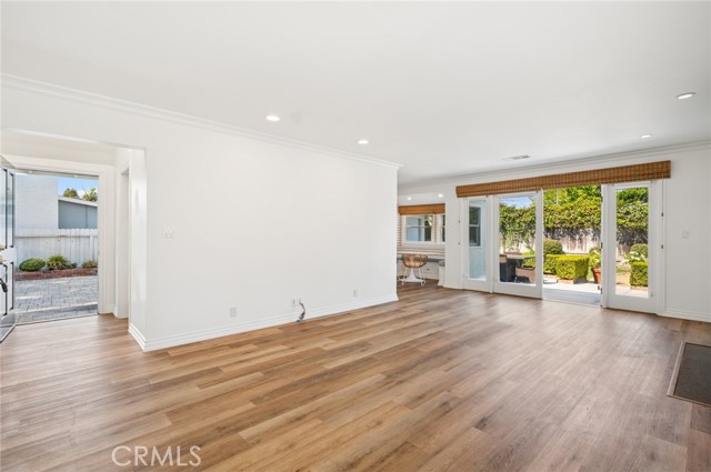 1912 Diana Ln, Newport Beach CA: https://media.crmls.org/medias/344c3f67-a489-4c30-88da-6e1699a765bd.jpg