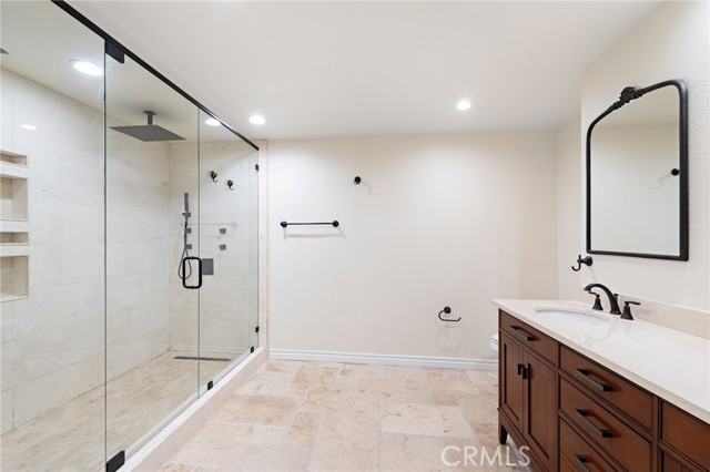 Detail Gallery Image 12 of 32 For 11265 Sunshine Terrace, Studio City,  CA 91604 - 3 Beds | 3/1 Baths