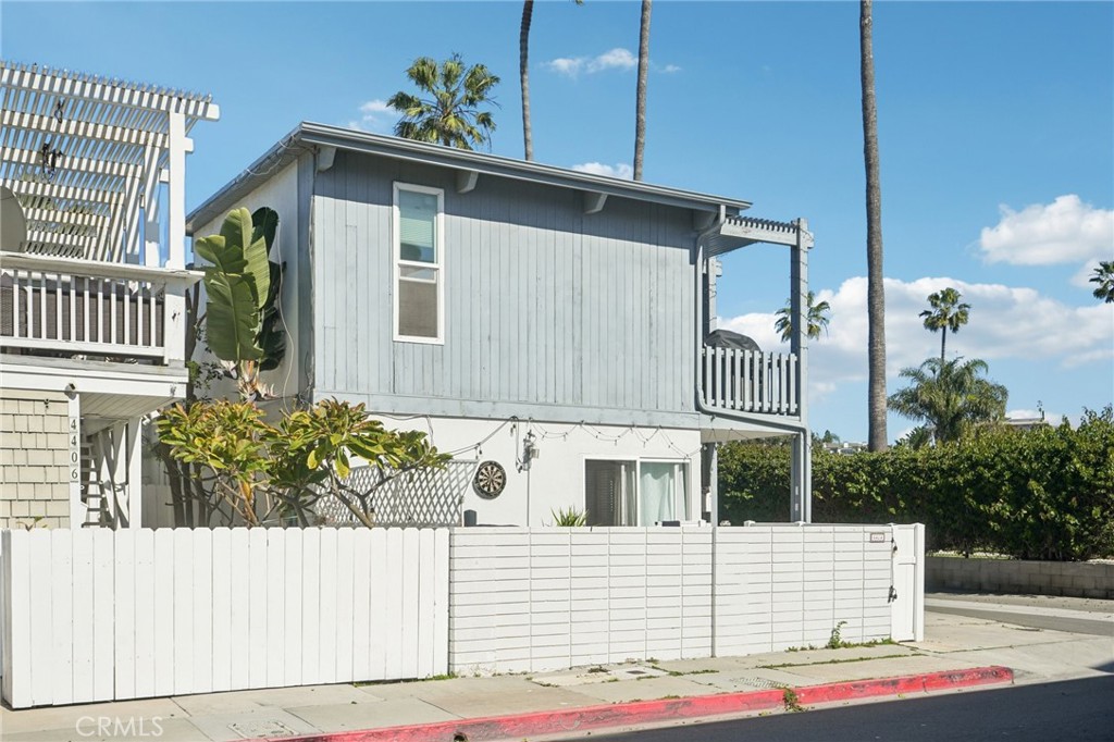 MLS #OC26036737 image #1