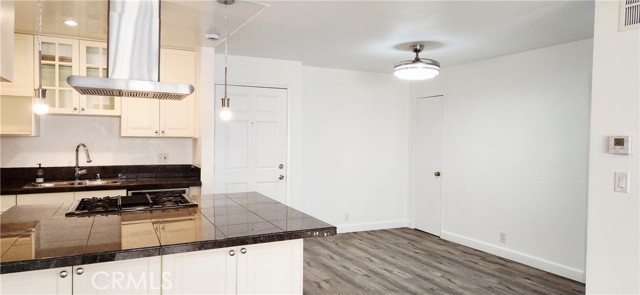 Detail Gallery Image 5 of 25 For 2599 Walnut Ave  #136, Signal Hill,  CA 90755 - 2 Beds | 2 Baths