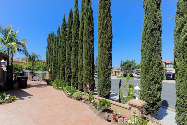 40203 Grenache Court, Murrieta CA: https://media.crmls.org/medias/344d98e5-5d96-4f69-9e13-704a34708563.jpg