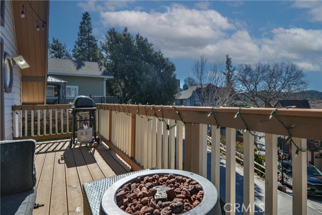 Detail Gallery Image 8 of 19 For 1234 Klondike Dr, Lake Arrowhead,  CA 92352 - 3 Beds | 1/1 Baths