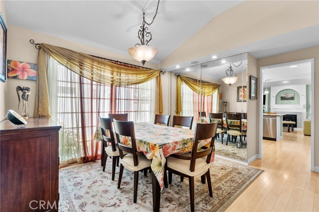 Detail Gallery Image 12 of 38 For 24632 Varese Ct, Valencia,  CA 91355 - 3 Beds | 2 Baths