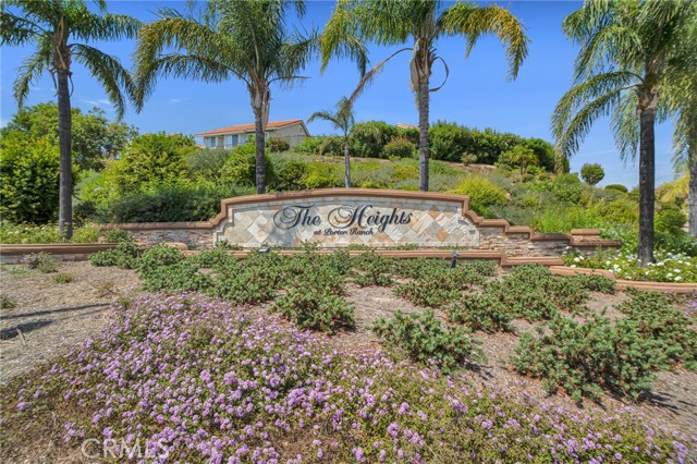 19900 Mariposa Creek Way Way, Porter Ranch CA: https://media.crmls.org/medias/344e2023-3bb9-4742-a8db-4fbea7b85fcd.jpg