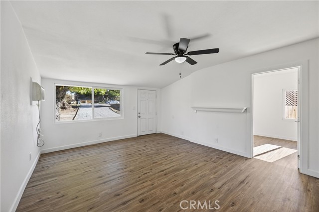 Detail Gallery Image 11 of 36 For 513 Lookout, Lake Elsinore,  CA 92530 - 3 Beds | 1/1 Baths