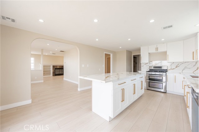 Detail Gallery Image 21 of 61 For 957 Sierra Hills Ln, Palmdale,  CA 93550 - 3 Beds | 2 Baths