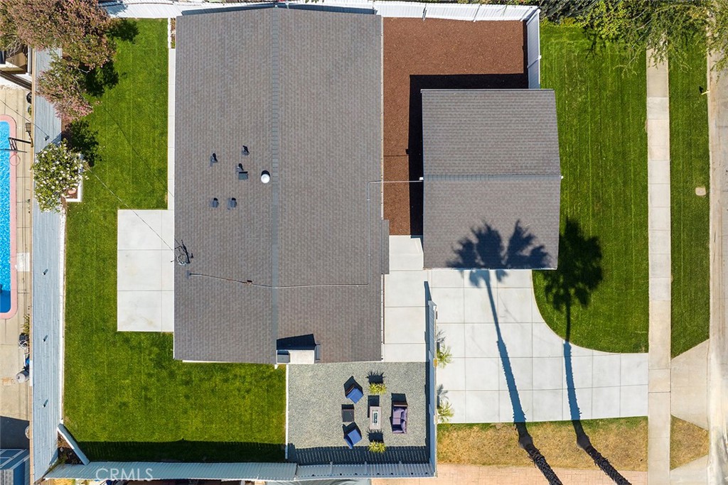 https://media.crmls.org/medias/3451d920-793a-4158-bffb-6c6d7b8d9665.jpg?preset=X-Large
