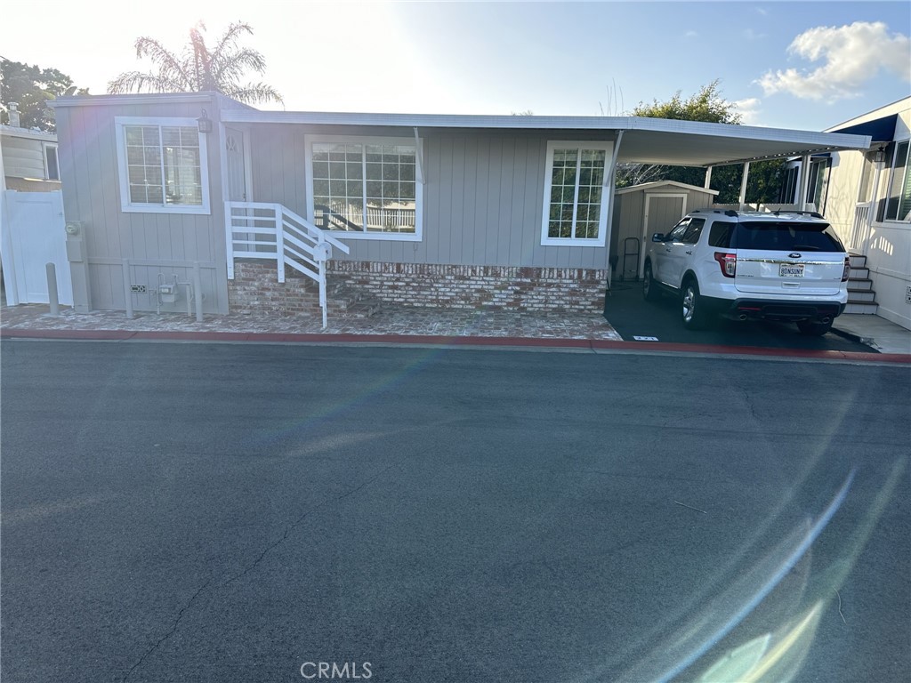 221 Lexington Circle, Newport Beach, CA 92660