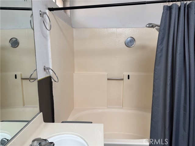 Bathroom 3 - Master