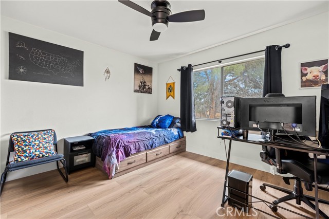 16606 Shinedale Drive, Canyon Country CA: https://media.crmls.org/medias/3453af64-5dd7-4528-8e51-3ba91cc4b91d.jpg