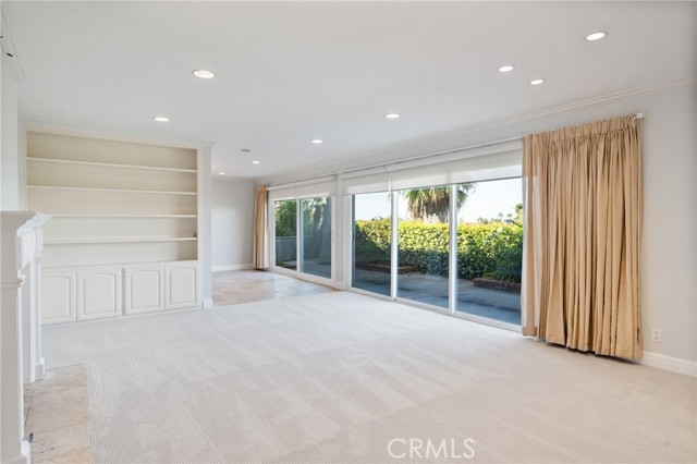 Detail Gallery Image 12 of 30 For 2229 Alta Vista Dr., Newport Beach,  CA 92660 - 4 Beds | 2/1 Baths