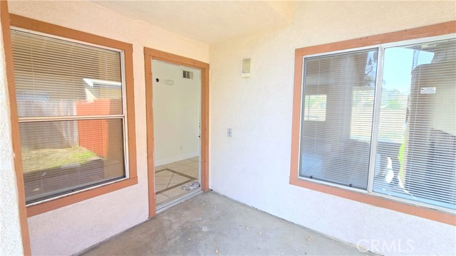 7960 Eugenia Avenue, Fontana CA: https://media.crmls.org/medias/3454bc84-e1b5-47cc-92bf-5acd2f5d8856.jpg