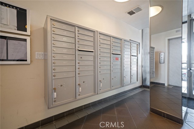 Detail Gallery Image 7 of 21 For 375 Atlantic Ave #201,  Long Beach,  CA 90802 - 1 Beds | 1 Baths