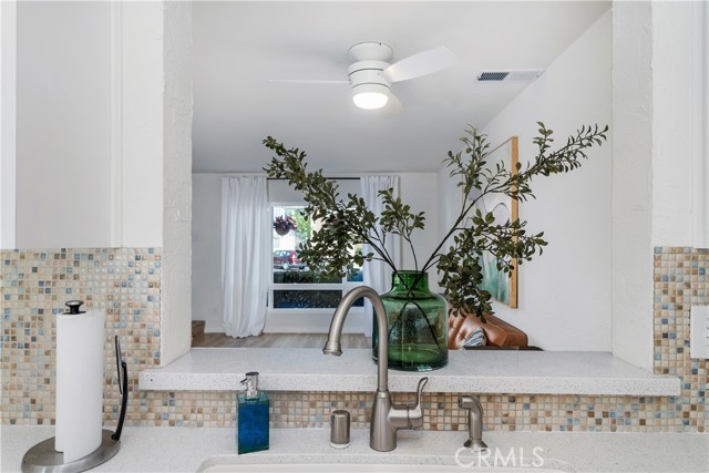 Detail Gallery Image 5 of 23 For 842 Bluebell Ct, Carlsbad,  CA 92011 - 2 Beds | 1/1 Baths