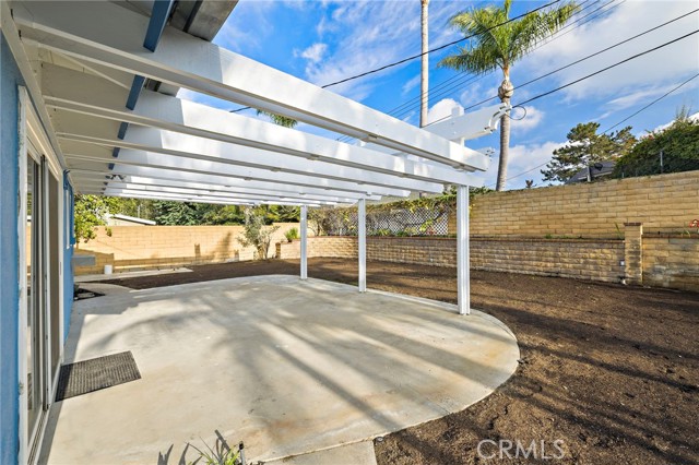 Detail Gallery Image 25 of 27 For 20152 Redlands Dr, Newport Beach,  CA 92660 - 5 Beds | 3 Baths