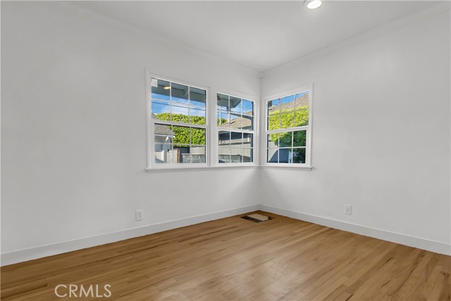 Detail Gallery Image 17 of 33 For 6835 E Parapet, Long Beach,  CA 90808 - 4 Beds | 4 Baths