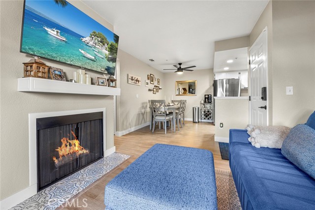 Detail Gallery Image 1 of 1 For 101 S Lakeview Ave 101m,  Placentia,  CA 92870 - 2 Beds | 2 Baths