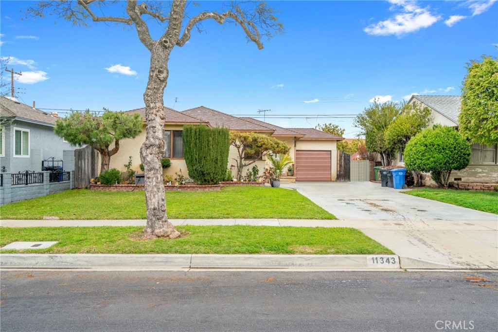 11343 La Docena Lane, Santa Fe Springs, CA 90670