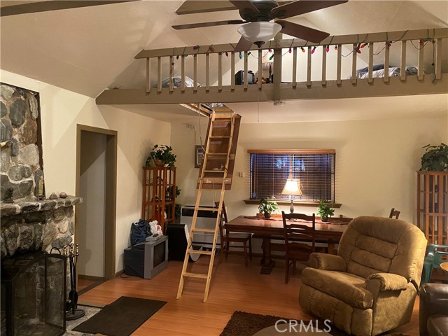 Detail Gallery Image 3 of 8 For 9520 Falls Rd, Forest Falls,  CA 92339 - 2 Beds | 1 Baths